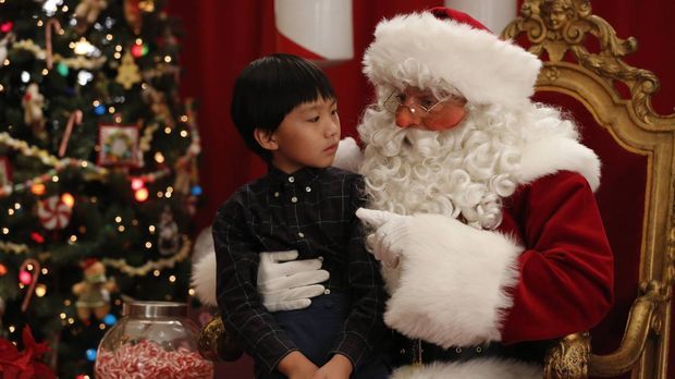 Fresh Off The Boat - Fresh Off The Boat - Staffel 2 Episode 10: Lao Ban Santa