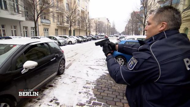 Auf Streife - Berlin - Auf Streife - Berlin - Totgeglaubte Leben Länger